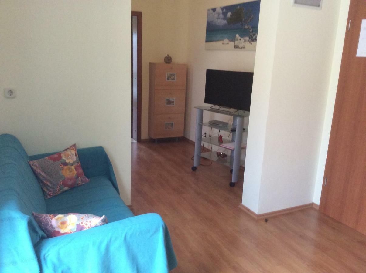 Apartmani Katarina Bol Exterior photo